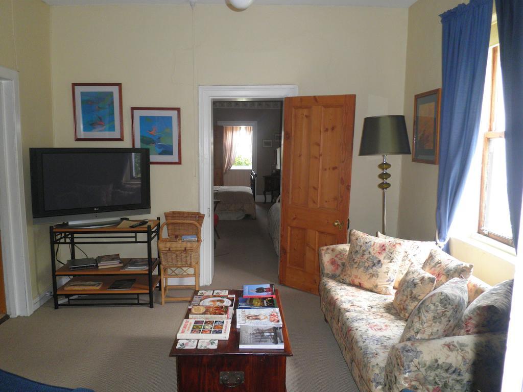 Ivy On Glenelg Bed & Breakfast Campbell Town Room photo