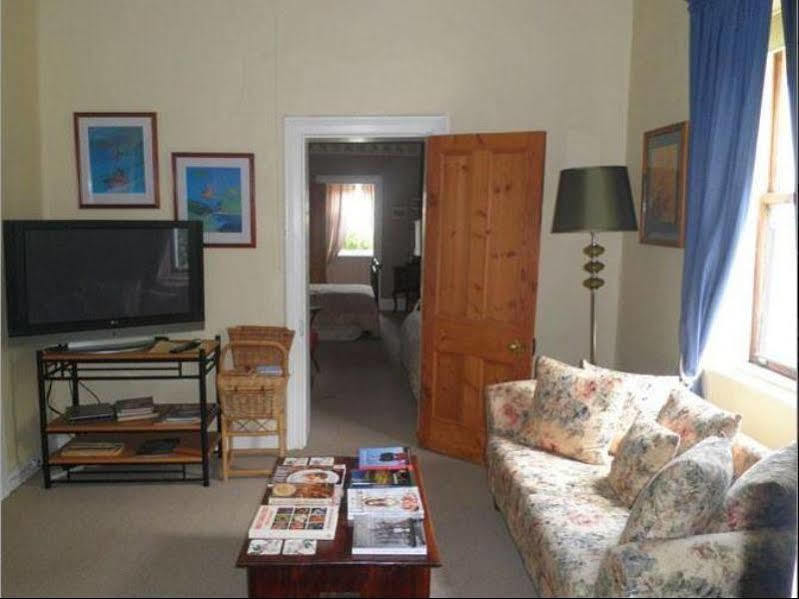Ivy On Glenelg Bed & Breakfast Campbell Town Exterior photo